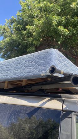 Queen/Full bed frame an box spring, mattress like new