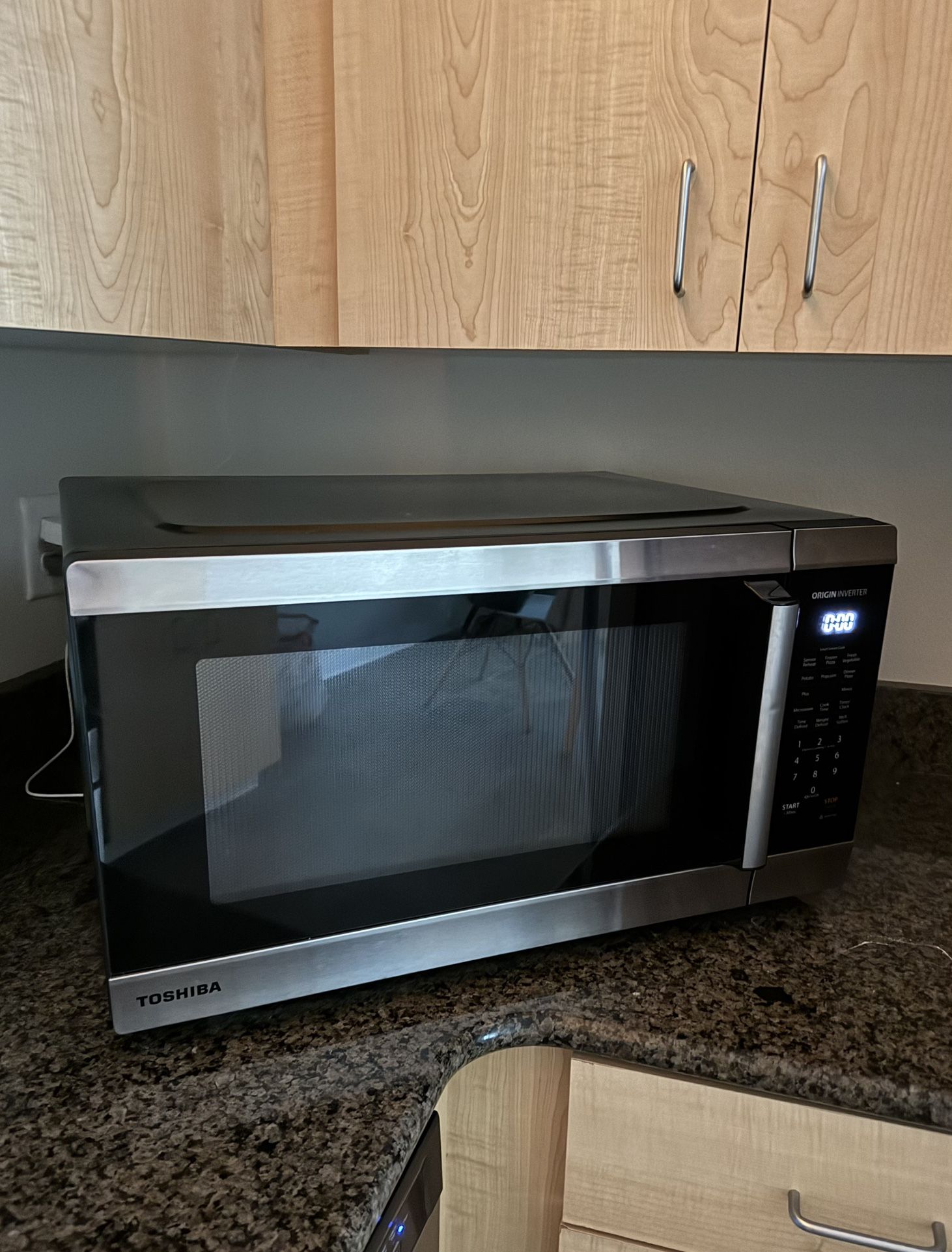 TOSHIBA MICROWAVE | 1200W