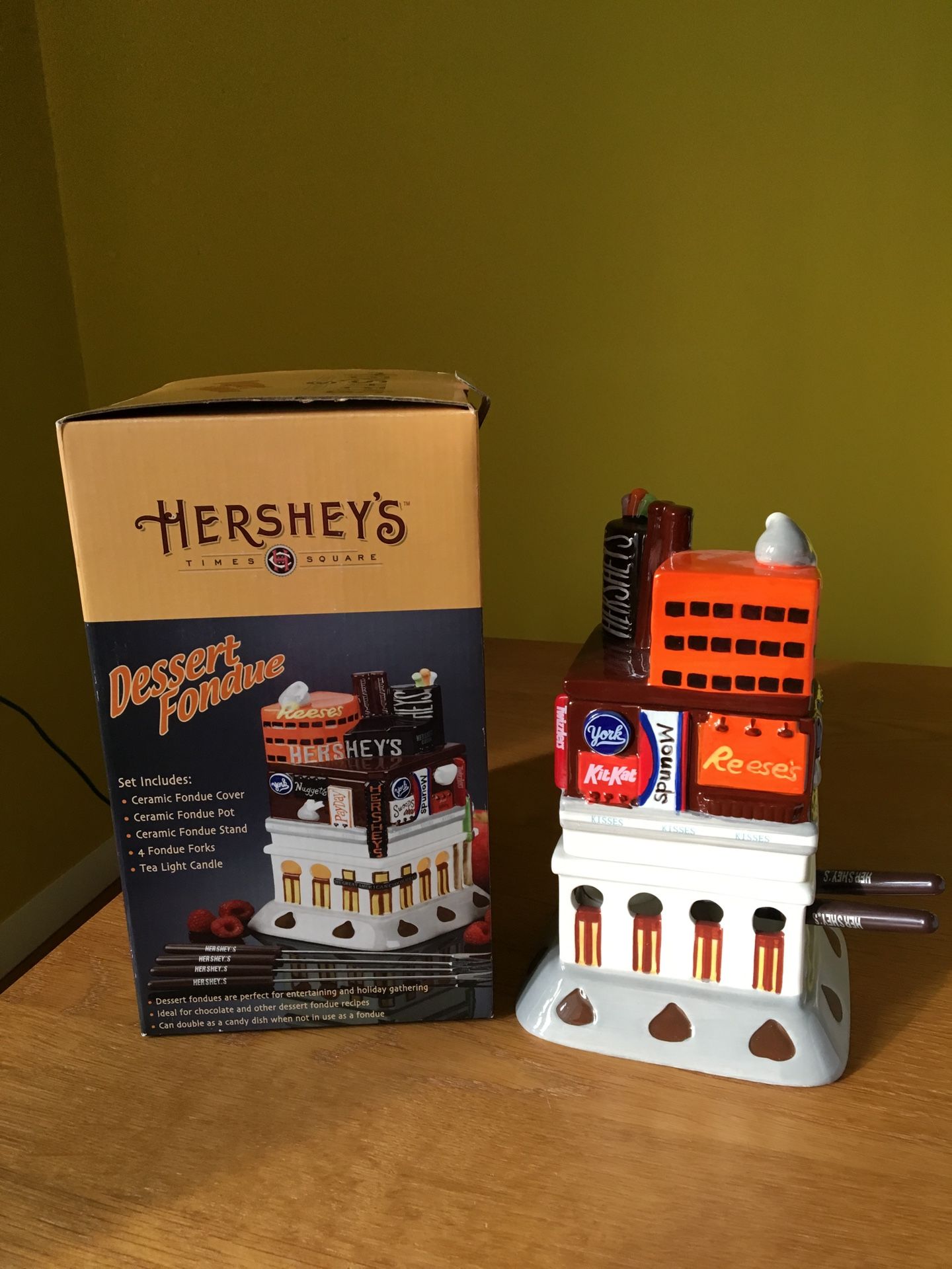 Time Square fondue set