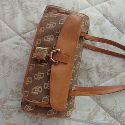D&B authentic Purse