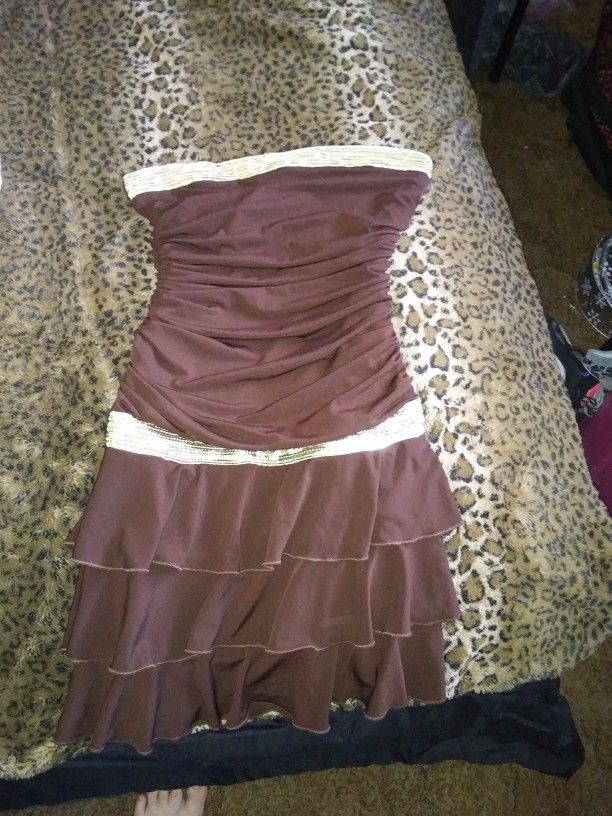 Brown Sleeveless Dress ( Size Medium )