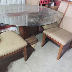 Glass Table W 4 Chairs