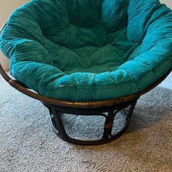 Pier 1 Papasan Chair With Teal Pillow