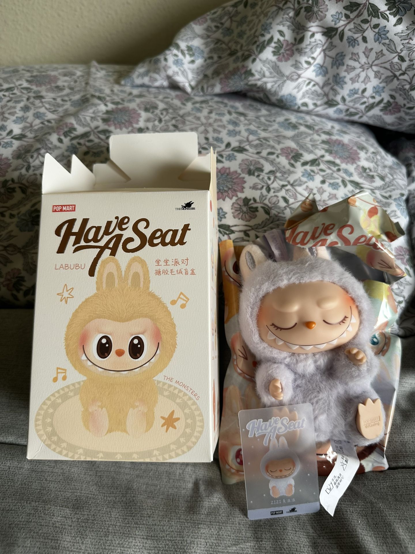 Zizi Have A Seat Labubu Opened 