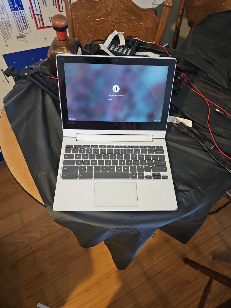 Lenovo Chrome Book