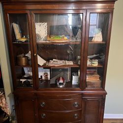 Beautiful China Cabinet. Move Out Sale. First Buyer Gets It. $50