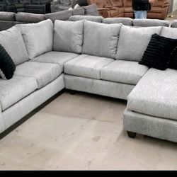 Beautiful  GRAY 2 Pc Sofa Sectional With Reversible Chaise (,New)