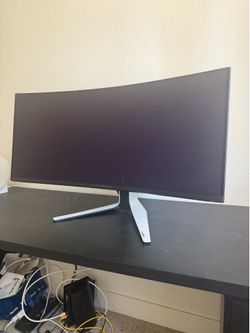 Alienware 34” Curved Gaming Monitor