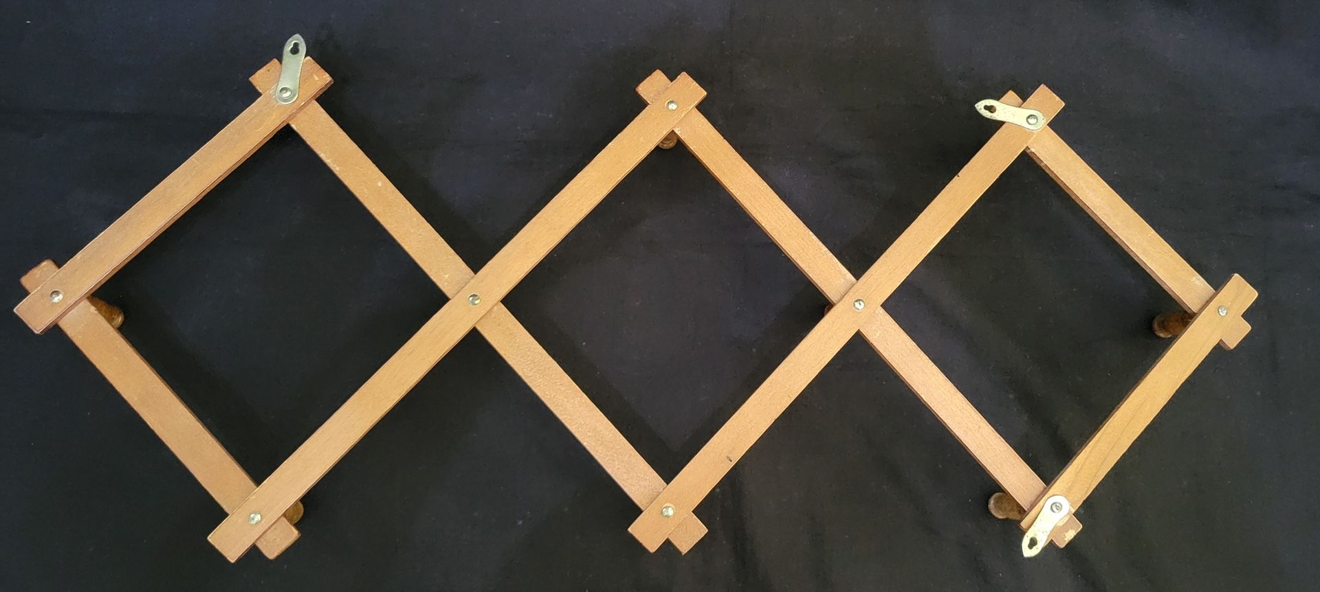 Vintage Wooden Hanging Accordian Coat Hat Mug Towel Rack Storage Ten 2 " Pegs