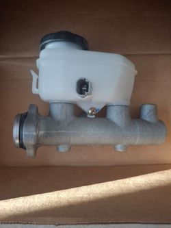 New Master Cylinder M390410