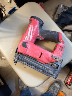 M12 18ga Brad Nailer