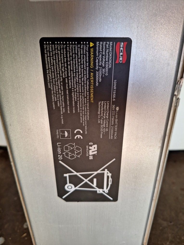 scooter power battery with connections