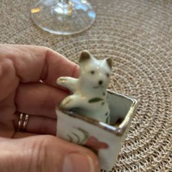 Vintage Kitten In A Box Porcelain 