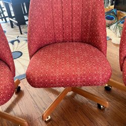 Set Of 5 Swivel-Tilt Dining Chairs