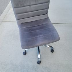Low Back Salon Armless Suede Grey Ribbed Task Chair