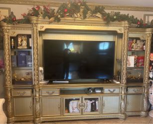 Tv stand
