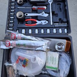 Automobile Emergency Kit