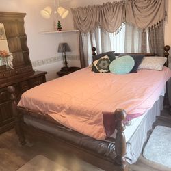 Queen Bed, 
