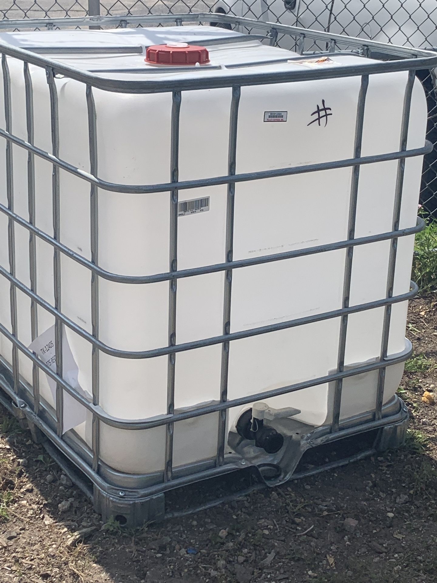 275 gallon tank