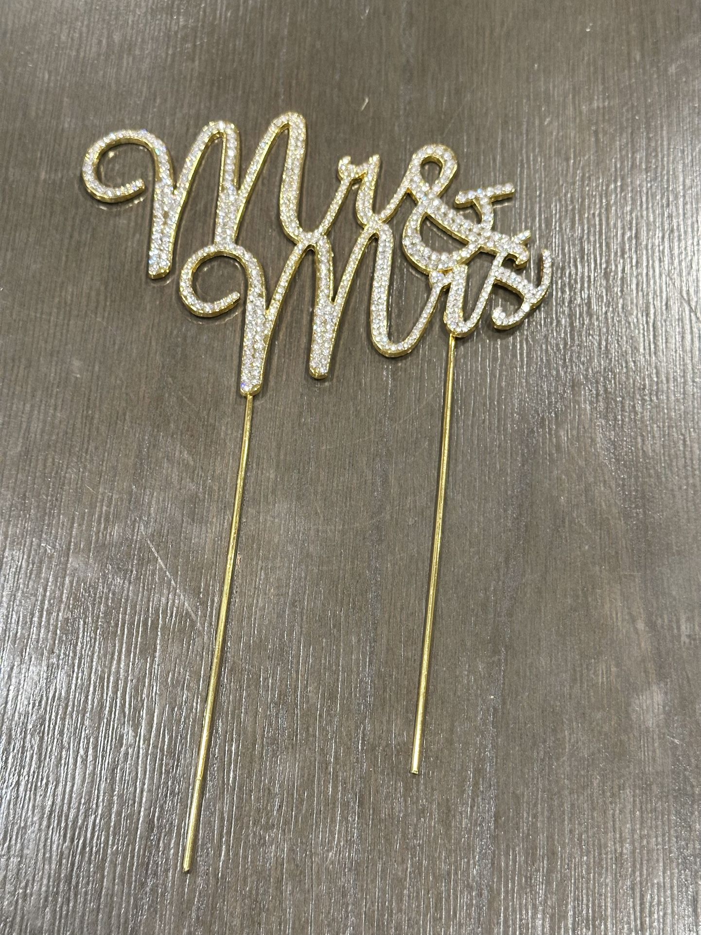 wedding cake topper