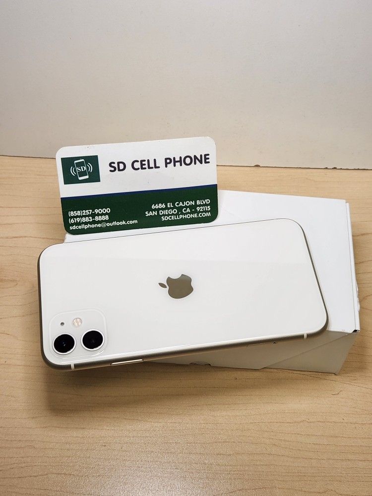 iPhone 11 64 GB Unlocked For Any Carrier