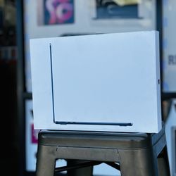 MacBook Air 13in M3 Chip 