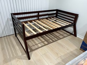 Wood Twinbed Frame with Slats