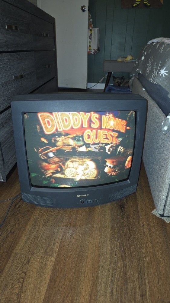 19 Inch Sharp Crt TV with Original Remote
