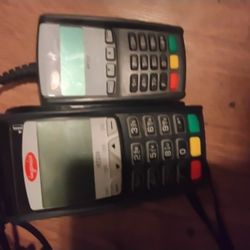 Debit/credit Card Scanner And Second Pin Pad For Convenience 
