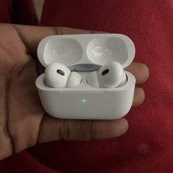 AirPods