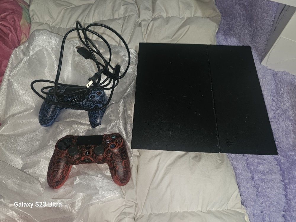 PS4. 2 remotes and all cords $125 OR BEST OFFER
