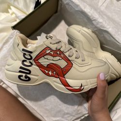 Gucci Sneakers 