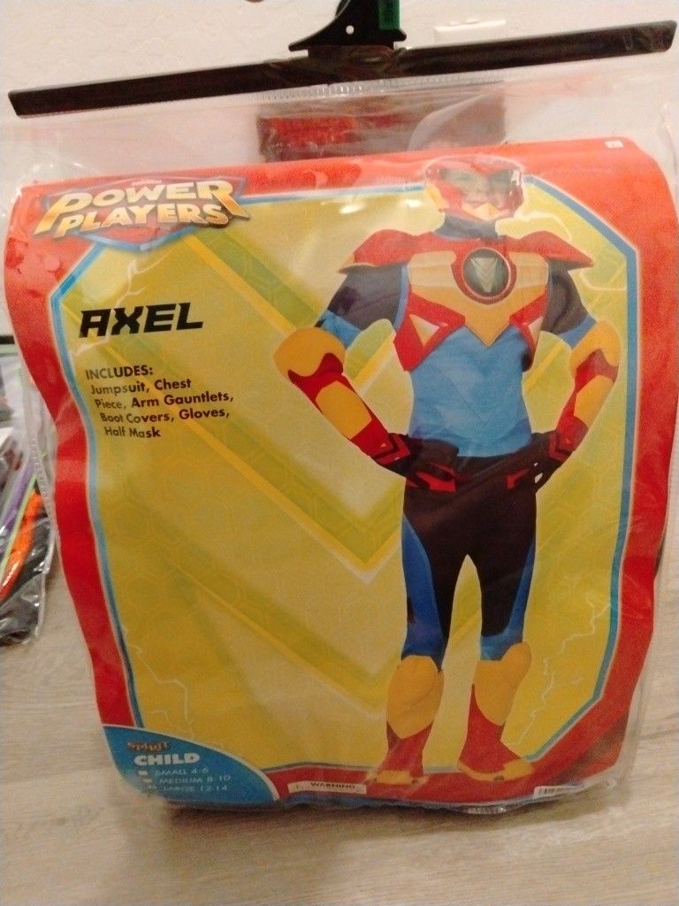 Brand New The Spirit Halloween Power Players Axel Mulligan Costume