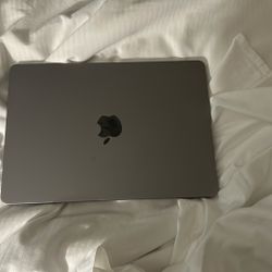 MacBook Air (M3, 2024) — 13-inch, 16GB RAM, 256GB SSD.