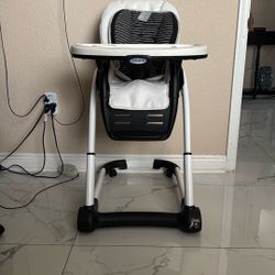 Graco 6 in 1 Convertible High Chair