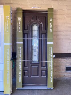 Masonite 36in. x 80in. Center Arch Right Hand Inswing Front Door
