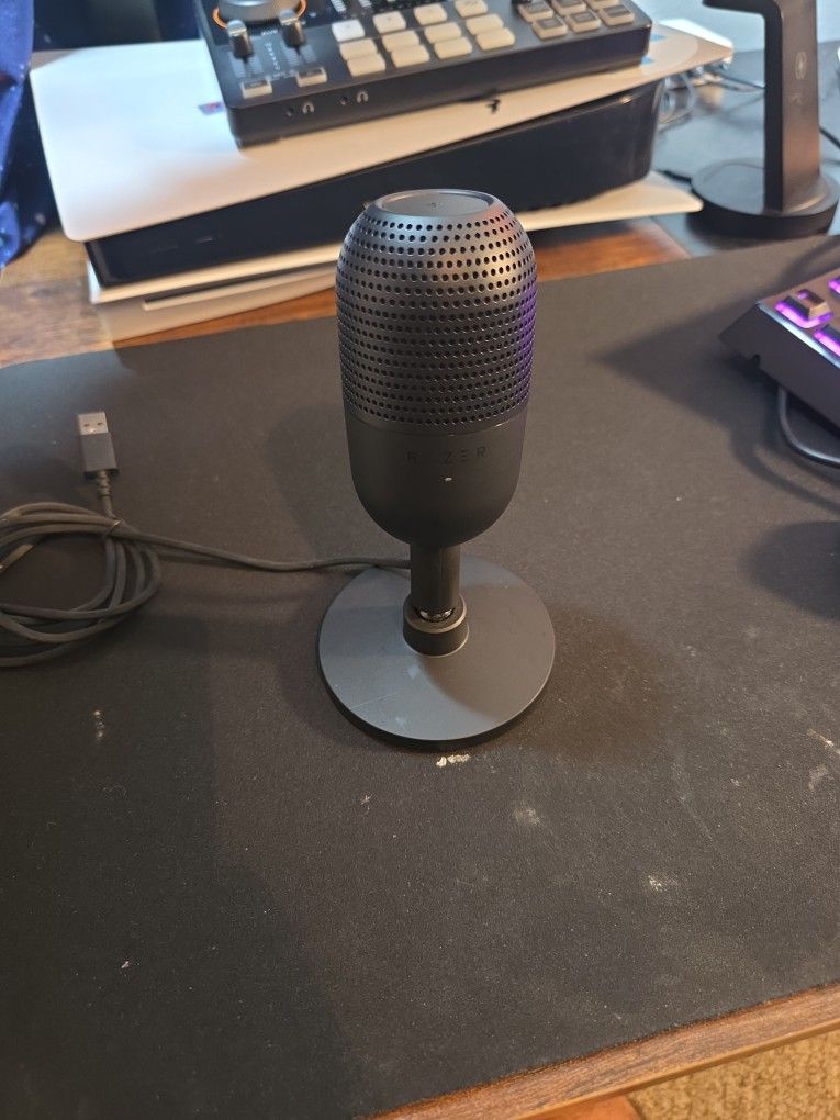 Razer Seiren V3