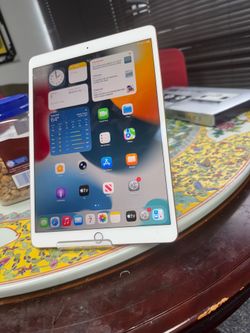 APPLE IPAD 3 - 64GB WIFI