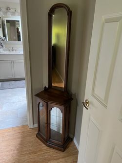 Curio cabinet