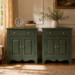 Gorgeous, matching set of two solid wood Ethan Allen nightstands night stands side tables