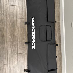 Race Face T2 tailgate pad 6 bikes