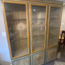 Lane Furniture Handpainted Curio Cabinet Hutch Glass Shelves Lighted
