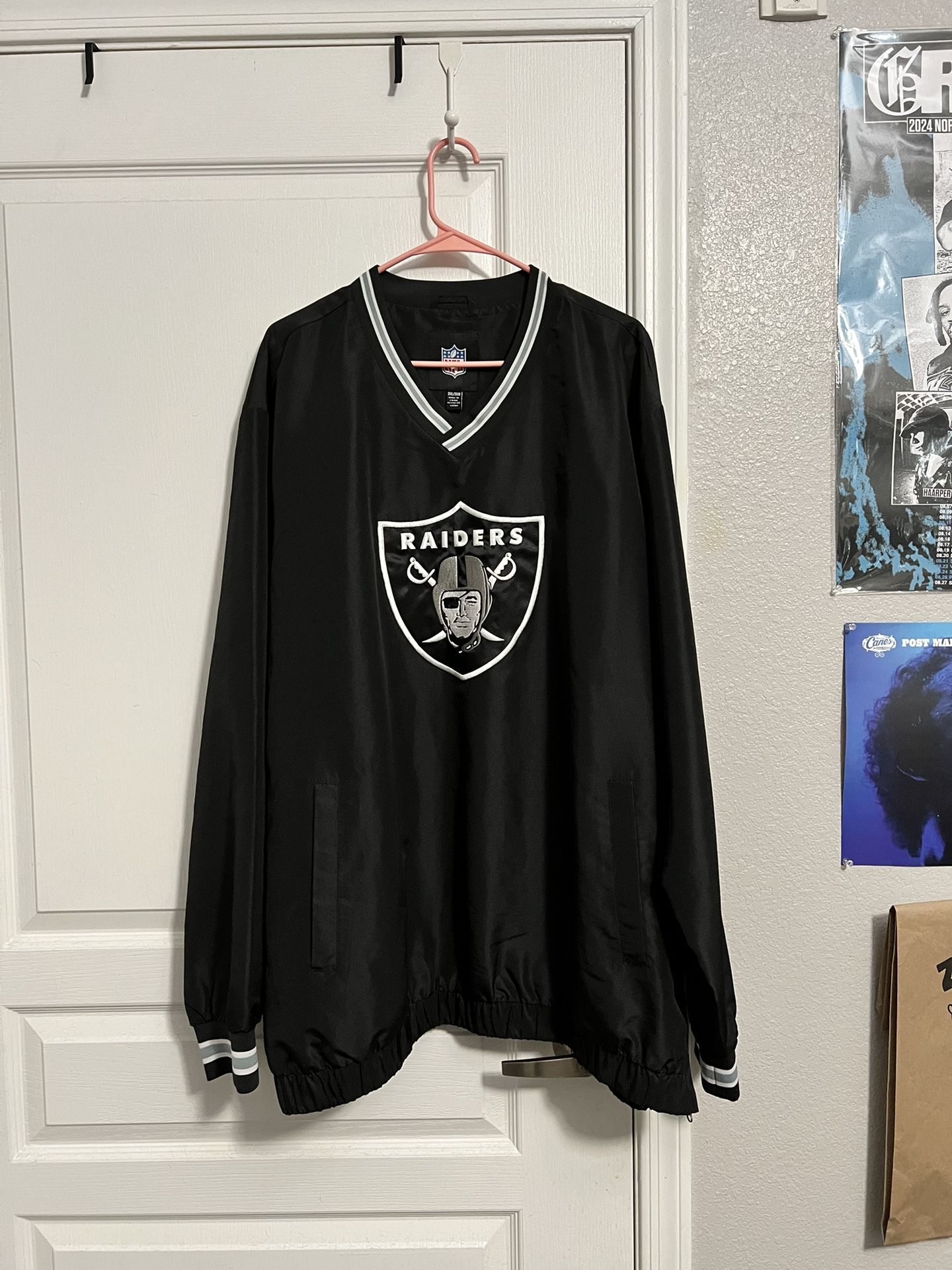 Windbreaker Pullover