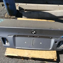 2000 2001 2002 2003 2004 2005 BMW M3 E46 TRUNK LID  OEM