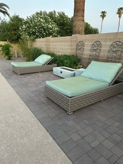 XL pool Lougers