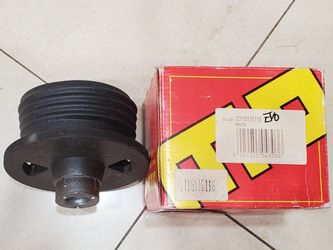 MITSUBISHI EVO 8 MOMO STEERING WHEEL HUB BRAND NEW