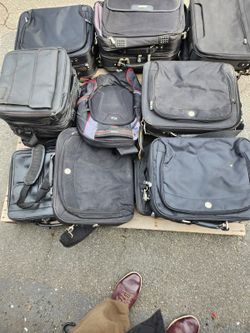 Heavy duty travel bag with reinforced handles, large storage capacity