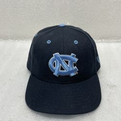 NOS Vintage 1990's New Era Tyro.001 ~ North Carolina Tar Heels ~ Black Hat Cap