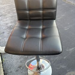 Set Of 2 Barstools - Great Condition  