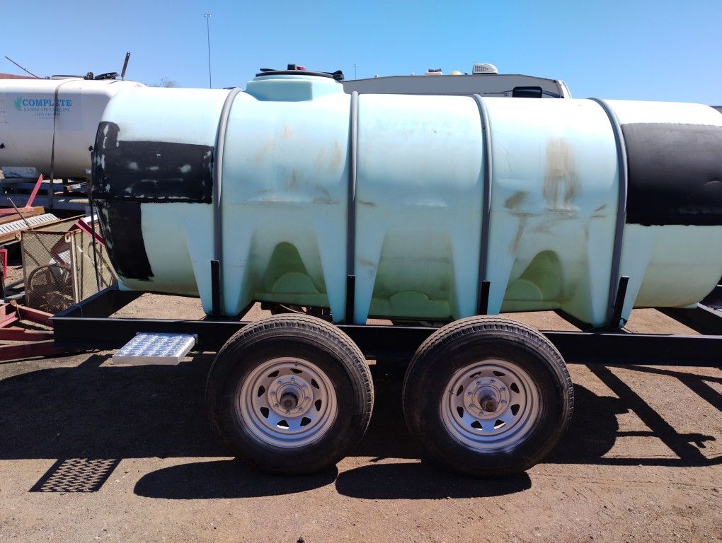 Thousand Gallon Water Tank On Trailer